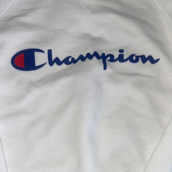 Champion Sweatshirt - Picture 2 of 4
